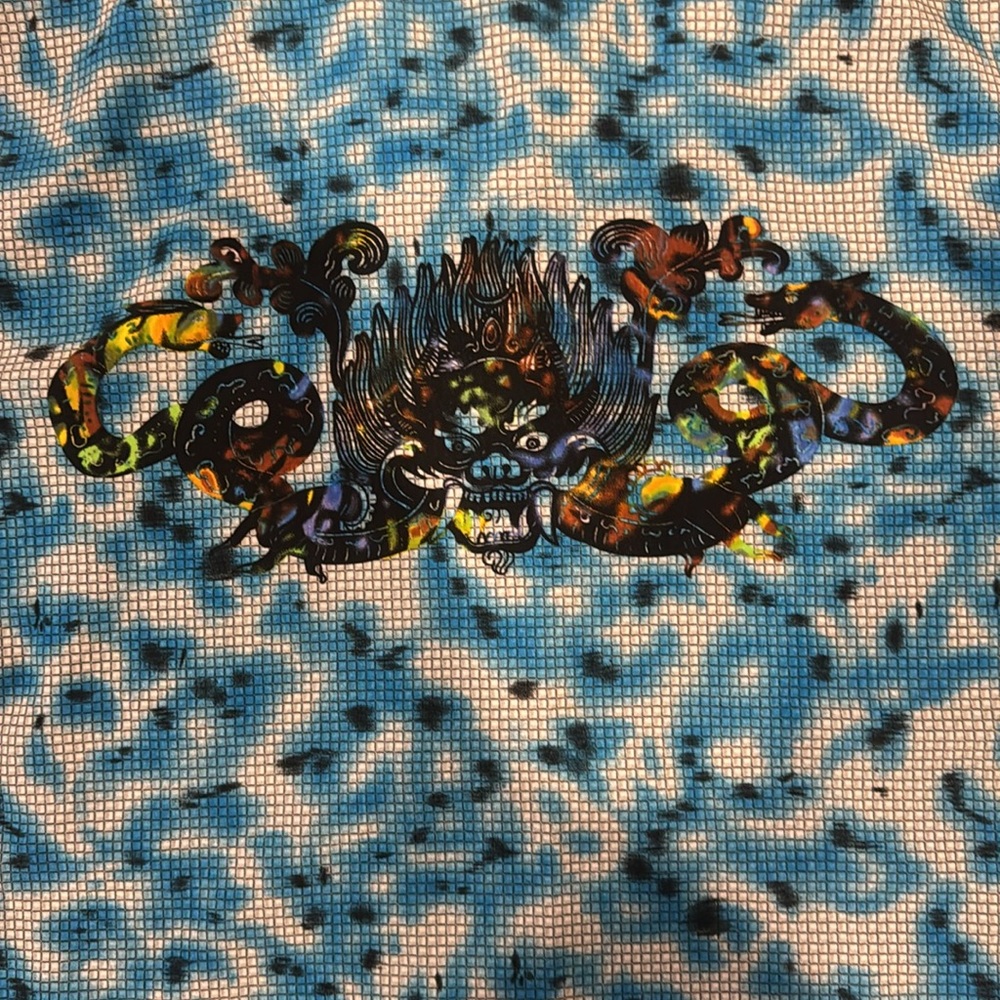 Urban Rags Y2K Men’s Large button up shirt in a blue cheetah print tribal design - Picture 7 of 7